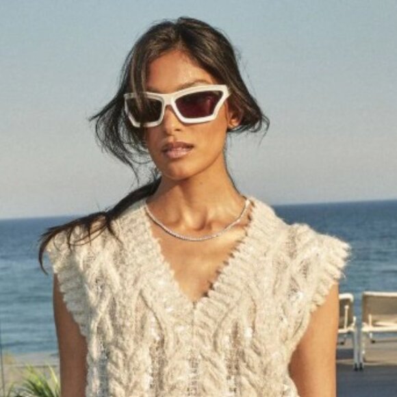 Loewe LW40143U 25A Sunglasses Ivory Geometric Frame, Grey Lenses - Picture 5 of 11